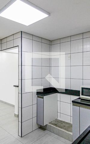 Apartamento para alugar com 186m², 2 quartos e 4 vagas Apartamento para alugar com 186m², 2 quartos e 4 vagasCozinha