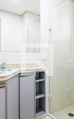 Apartamento para alugar com 186m², 2 quartos e 4 vagas Apartamento para alugar com 186m², 2 quartos e 4 vagasBanheiro Escritório