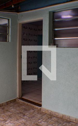 Casa para alugar com 26m², 1 quarto e sem vaga Casa para alugar com 26m², 1 quarto e sem vagaFachada da Casa