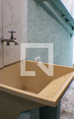 Casa para alugar com 26m², 1 quarto e sem vaga Casa para alugar com 26m², 1 quarto e sem vagaÁrea de Serviço