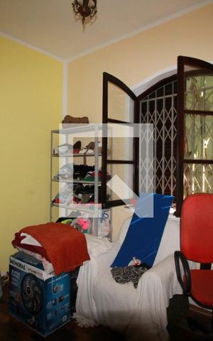 Casa à venda com 450m², 5 quartos e 2 vagasQuarto 4