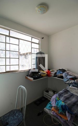 Casa à venda com 450m², 5 quartos e 2 vagasEscritório