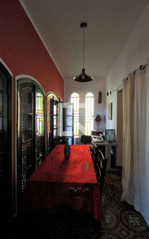 Casa à venda com 450m², 5 quartos e 2 vagasSacada
