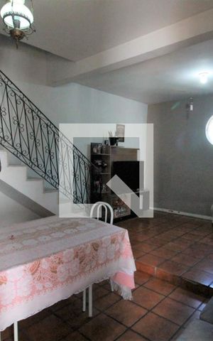 Casa à venda com 450m², 5 quartos e 2 vagasSala 1