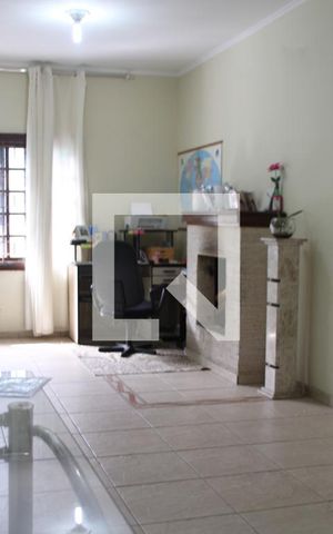 Casa à venda com 350m², 4 quartos e 3 vagasSala
