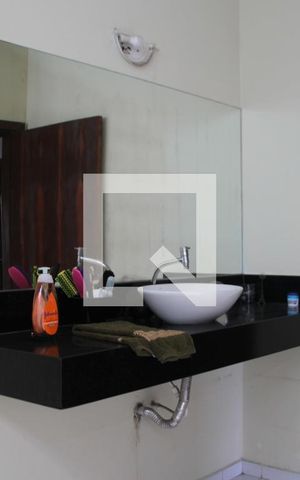 Casa à venda com 350m², 4 quartos e 3 vagasBanheiro