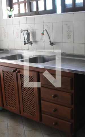 Casa à venda com 350m², 4 quartos e 3 vagasCozinha - Armários