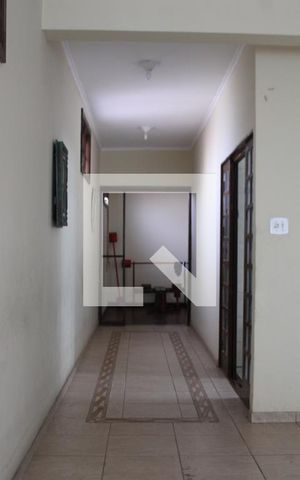 Casa à venda com 350m², 4 quartos e 3 vagasCorredor