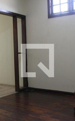 Casa à venda com 350m², 4 quartos e 3 vagassala de ginastica