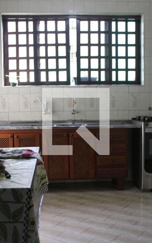 Casa à venda com 350m², 4 quartos e 3 vagasCozinha