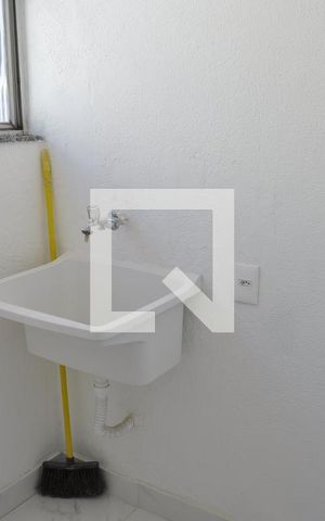 Apartamento à venda com 58m², 3 quartos e 1 vagaÁrea de Serviço