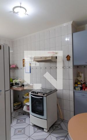 Casa à venda com 363m², 4 quartos e 6 vagas Casa à venda com 363m², 4 quartos e 6 vagasCozinha