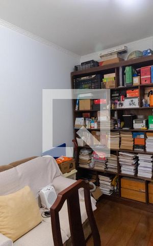 Casa à venda com 363m², 4 quartos e 6 vagas Casa à venda com 363m², 4 quartos e 6 vagasQuarto 01