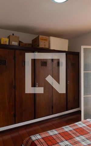 Casa à venda com 363m², 4 quartos e 6 vagas Casa à venda com 363m², 4 quartos e 6 vagasSuíte 02