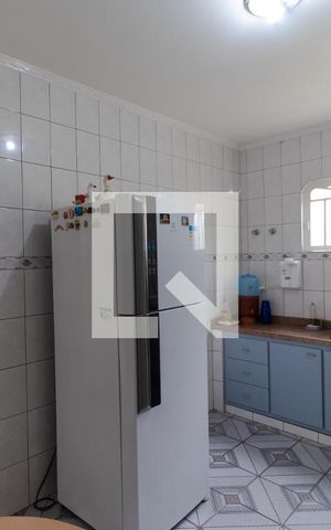 Casa à venda com 363m², 4 quartos e 6 vagas Casa à venda com 363m², 4 quartos e 6 vagasCozinha