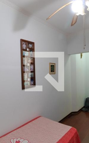Casa à venda com 363m², 4 quartos e 6 vagas Casa à venda com 363m², 4 quartos e 6 vagasEscritório
