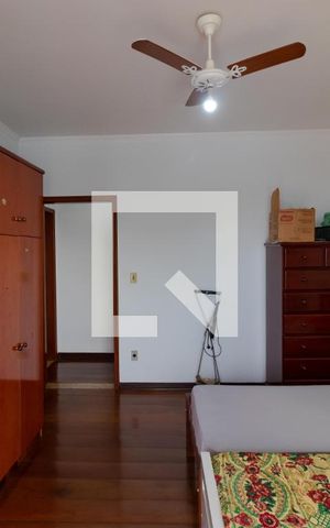 Casa à venda com 363m², 4 quartos e 6 vagas Casa à venda com 363m², 4 quartos e 6 vagasQuarto 02