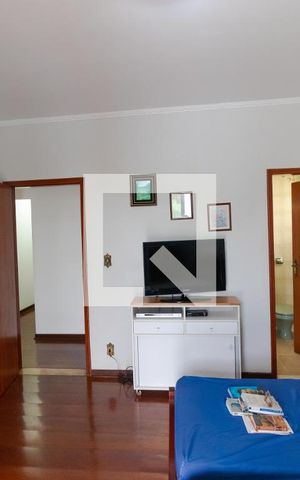 Casa à venda com 363m², 4 quartos e 6 vagas Casa à venda com 363m², 4 quartos e 6 vagasSuíte 01