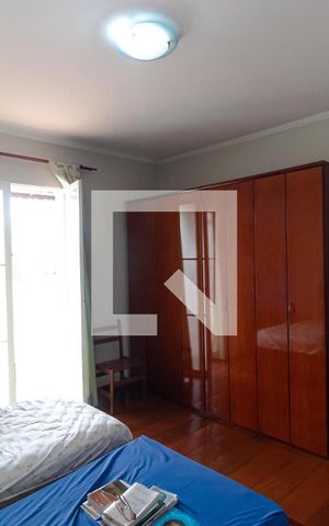 Casa à venda com 363m², 4 quartos e 6 vagas Casa à venda com 363m², 4 quartos e 6 vagasSuíte 01