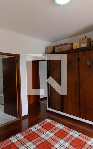 Casa à venda com 363m², 4 quartos e 6 vagas Casa à venda com 363m², 4 quartos e 6 vagasSuíte 02