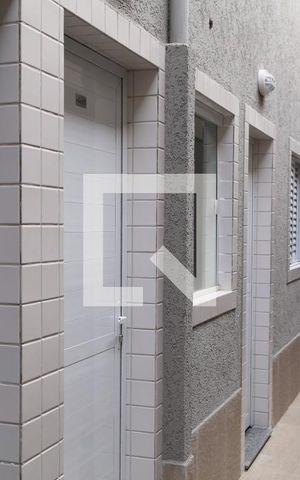 Casa para alugar com 53m², 2 quartos e 1 vagaÁrea comum