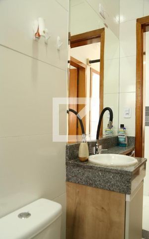 Casa para alugar com 53m², 2 quartos e 1 vagaBanheiro