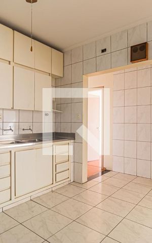 Apartamento à venda com 205m², 3 quartos e 1 vaga Apartamento à venda com 205m², 3 quartos e 1 vagaCozinha