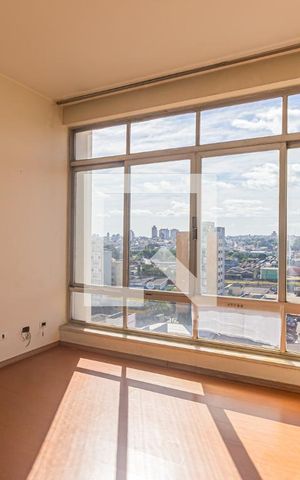 Apartamento à venda com 205m², 3 quartos e 1 vaga Apartamento à venda com 205m², 3 quartos e 1 vagaQuarto 2