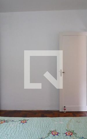 Casa à venda com 185m², 3 quartos e 2 vagasSuíte