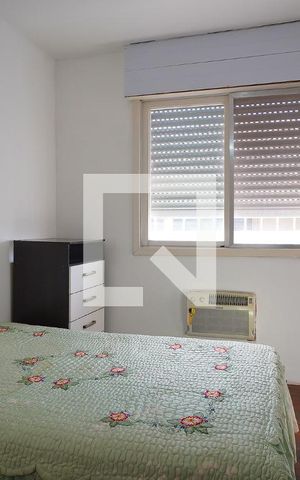 Casa à venda com 185m², 3 quartos e 2 vagasSuíte