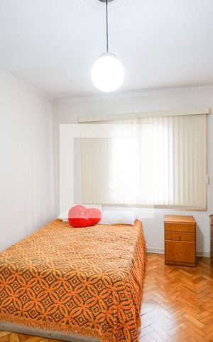 Casa à venda com 320m², 3 quartos e 3 vagas Casa à venda com 320m², 3 quartos e 3 vagasQuarto 02