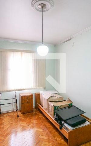 Casa à venda com 320m², 3 quartos e 3 vagas Casa à venda com 320m², 3 quartos e 3 vagasQuarto 01