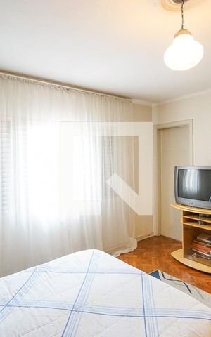 Casa à venda com 320m², 3 quartos e 3 vagas Casa à venda com 320m², 3 quartos e 3 vagasSuíte