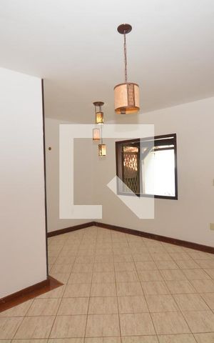 Casa à venda com 319m², 4 quartos e 1 vagaSala de Jantar