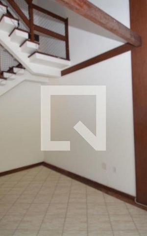 Casa à venda com 319m², 4 quartos e 1 vagaSala de Estar