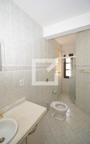 Casa à venda com 319m², 4 quartos e 1 vagaBanheiro da Suíte