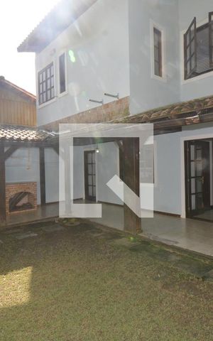 Casa à venda com 319m², 4 quartos e 1 vagaQuintal - Churrasqueira