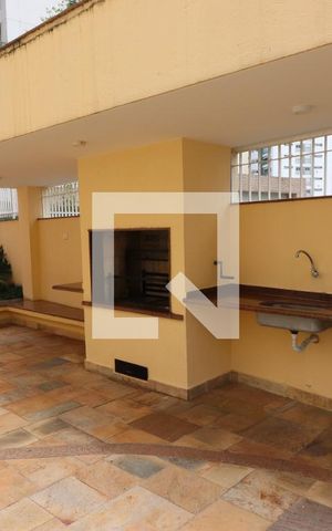 Apartamento à venda com 180m², 4 quartos e 3 vagasÁrea comum - Churrasqueira