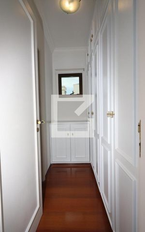 Apartamento à venda com 180m², 4 quartos e 3 vagasCloset
