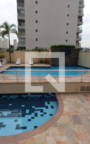 Apartamento à venda com 180m², 4 quartos e 3 vagasÁrea comum - Piscina