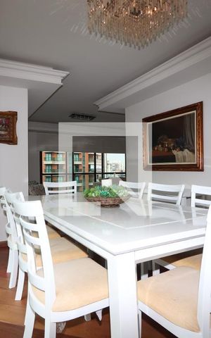 Apartamento à venda com 180m², 4 quartos e 3 vagasSala de Jantar