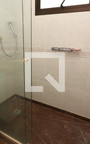 Apartamento à venda com 180m², 4 quartos e 3 vagasBanheiro da Suíte 2