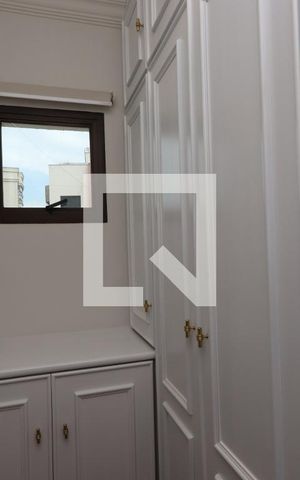 Apartamento à venda com 180m², 4 quartos e 3 vagasCloset