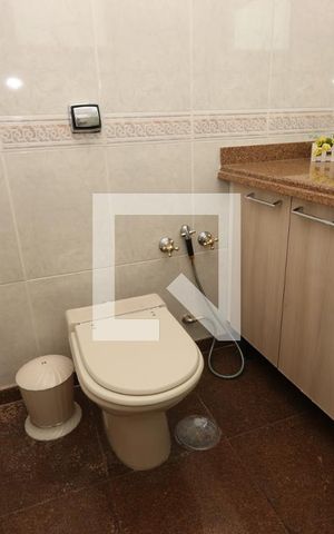 Apartamento à venda com 180m², 4 quartos e 3 vagasBanheiro da Suíte 2