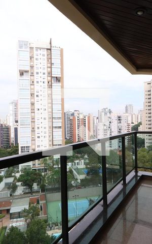 Apartamento à venda com 180m², 4 quartos e 3 vagasSacada