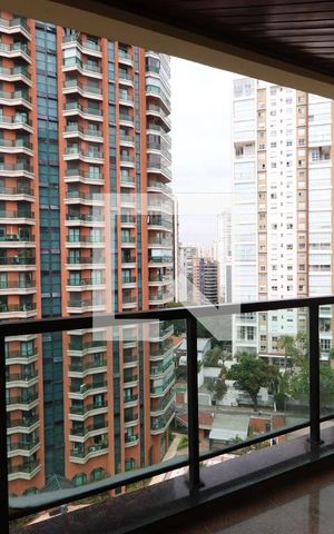 Apartamento à venda com 180m², 4 quartos e 3 vagasSacada