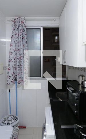 Apartamento à venda com 45m², 2 quartos e 1 vagaÁrea de Serviço