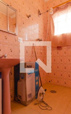 Casa à venda com 125m², 4 quartos e 2 vagas Casa à venda com 125m², 4 quartos e 2 vagasBanheiro 1