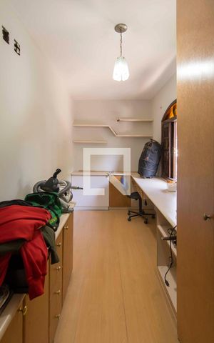 Casa à venda com 210m², 3 quartos e 4 vagasQuarto 2