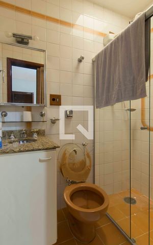 Casa à venda com 210m², 3 quartos e 4 vagasBanheiro